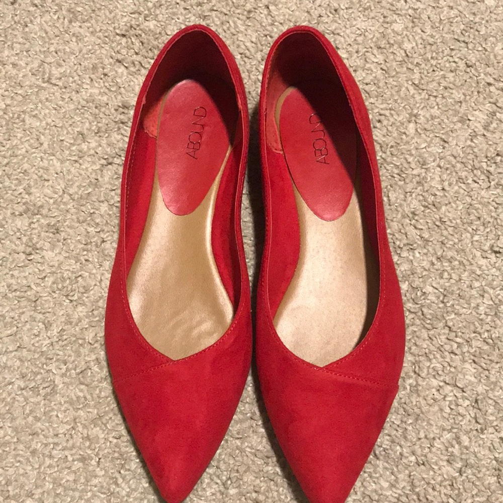 Abound red flats